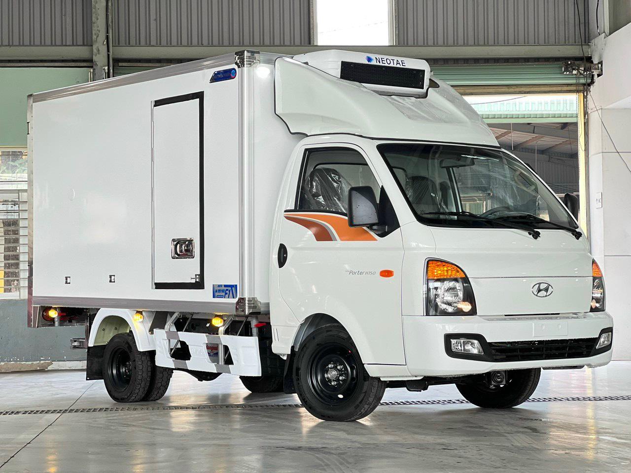z5101793153587 3c03cd108f6f6d474331122c3b7d8af8 Hyundai Porter H150-E5 - 1,4 Tấn - 3,2 Mét