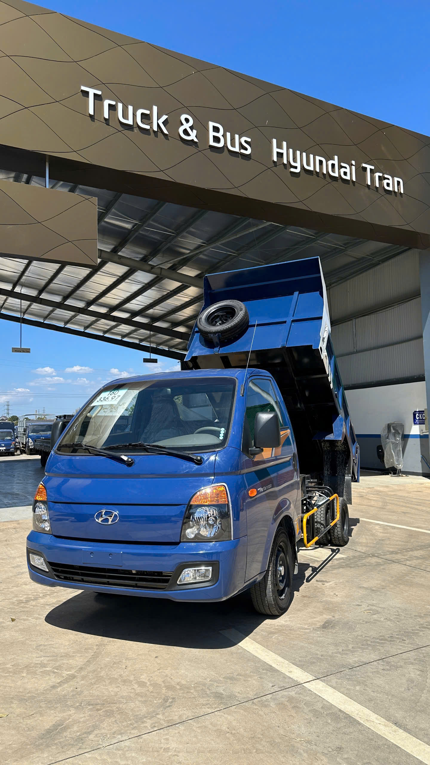 z6350259435059 2f2a65777fcb4b43b5b0e2abf35bafc2 MUA XE NGAY - NHẬN ƯU ĐÃI NGẬP TRÀN TẠI HYUNDAI TRẦN